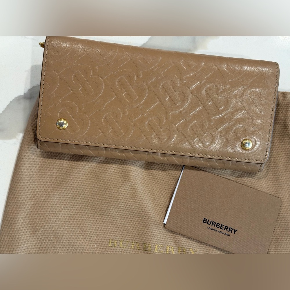 Burberry Tan Embossed Women's Wallet w/ original Dust bag